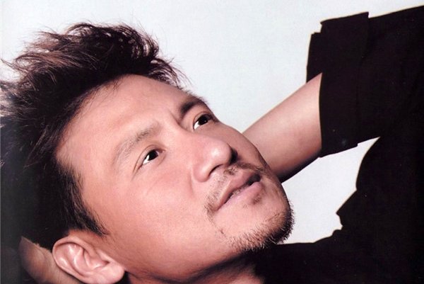 ��ѧ�ѱ����������Ӱ ���Ƿ׷׷�������ӭ�ϱ����