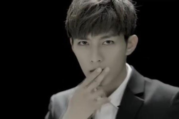 ����������������ƨ������ ��˵��Ͻ�ɢҲ����Ϊ��׷ĳλ��Ա