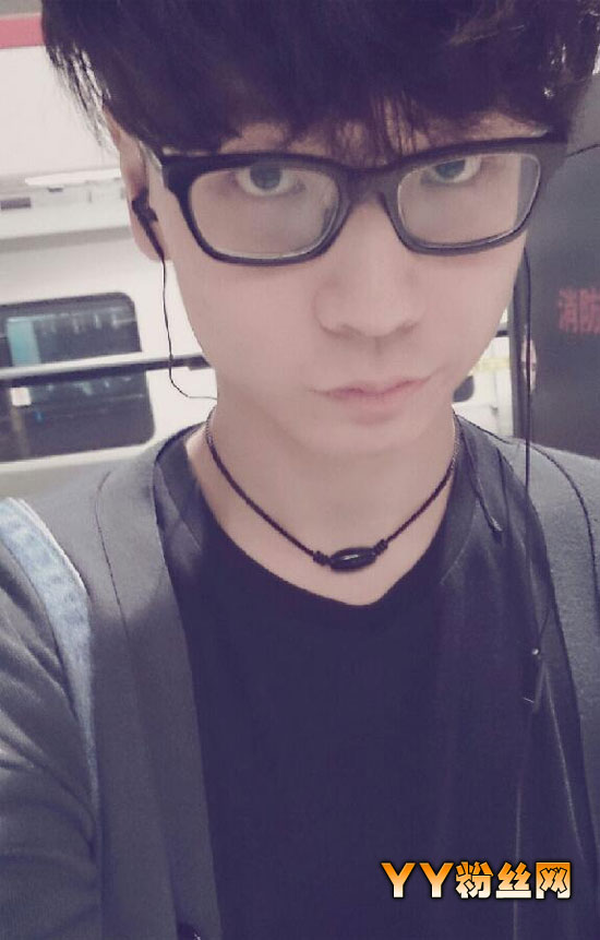 ��ç΢�� ˭�ܰ�����һ��ç���� 23��˧����ϵŮ�α���˼