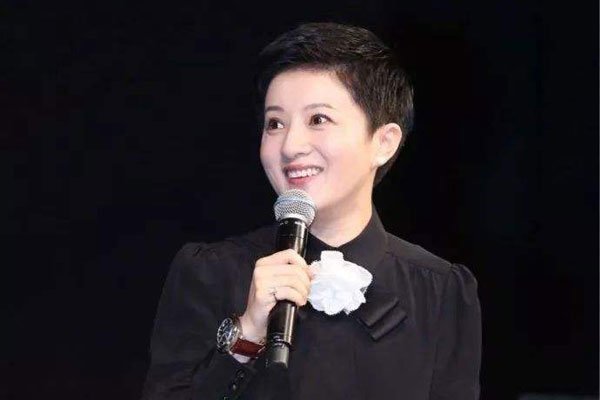 �����Ϲ���ʲô������˭ ���κͰ������˭ʲô��ϵ