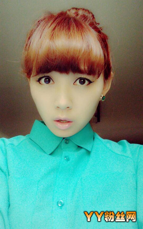 ����Լ��������΢�� �����Ŀ�Ů���������������Ƭ