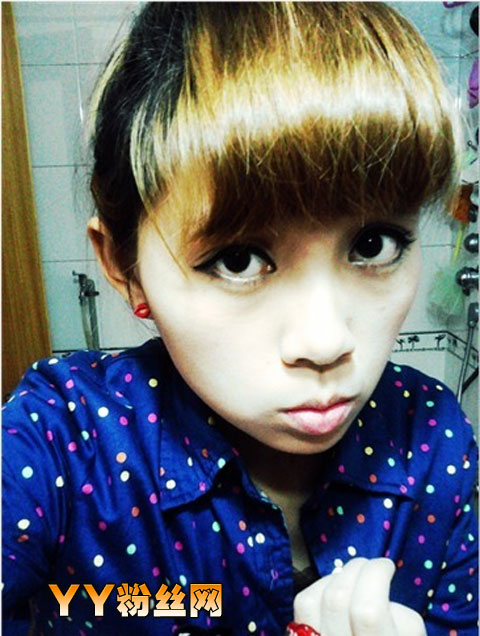 ����Լ��������΢�� �����Ŀ�Ů���������������Ƭ