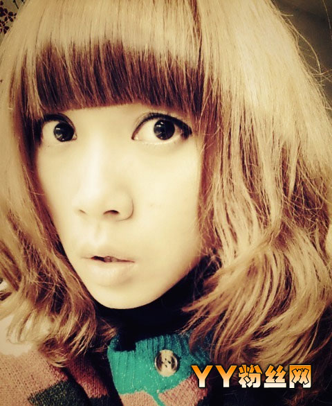 ����Լ��������΢�� �����Ŀ�Ů���������������Ƭ