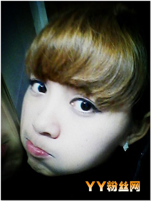 ����Լ��������΢�� �����Ŀ�Ů���������������Ƭ