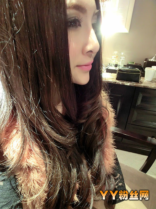 爱情传送带王晶资料 幼儿教师王晶热舞也疯狂