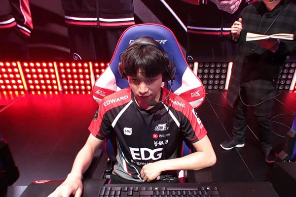 ����7777ʲô�� ��٩���٩ʵ�����Ǻ�������