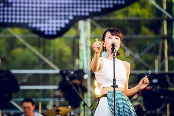 �Ҽ��ǹ�ŮƬβ����ʲô �������Ը��һ��Ů����ͬ