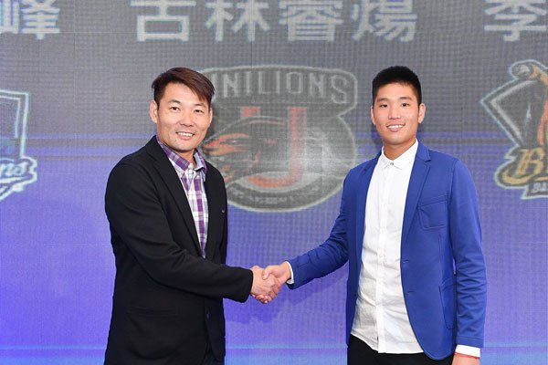 �Ƹ��ظ������� ��Alina���������˽������