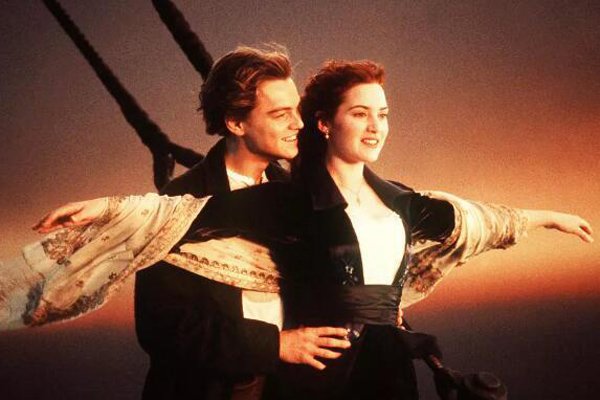 ���ء���˹���ش�߶� ¶˿����һ������ɳ����