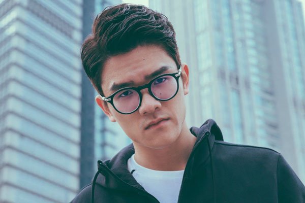 lol若风一年能赚多少钱 顶级主播月入千万