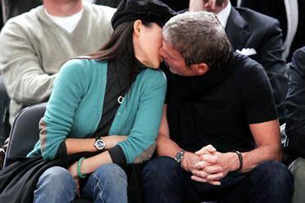 ������viviɳ̲ȫͼ ���ƨ�ɶ�¶������