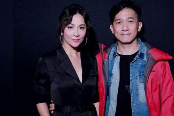 刘嘉玲梁朝伟什么时候在一起 爱妻12年如一日,恩爱啊