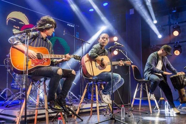 ʹ���߻���������ô����ȥ�� ����Ů����������ʹ����