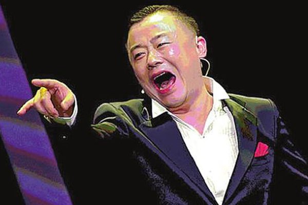 ����������ˬĳĳ��˭ ���������Ѻ����ĵ���