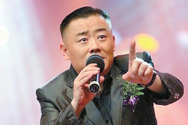 ����������ˬĳĳ��˭ ���������Ѻ����ĵ���