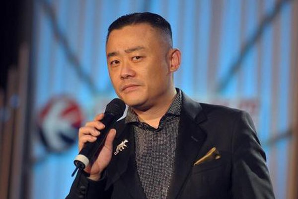 ����������ˬĳĳ��˭ ���������Ѻ����ĵ���