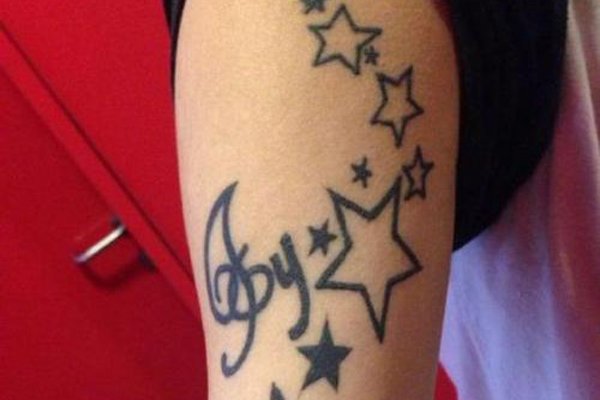 ���������ͼƬ ����Ƶ�е�Ů���ǲ���һ���첲