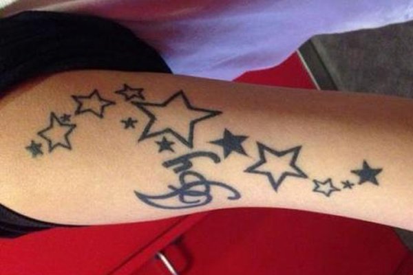 ���������ͼƬ ����Ƶ�е�Ů���ǲ���һ���첲