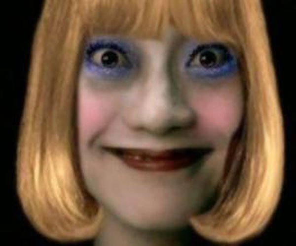 红婶的微笑灵异图片 这样的笑容一般人承受不了