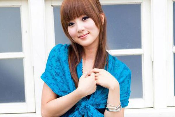 ��Ұ����ÿ���һ�� 90��ڷ���������Ů