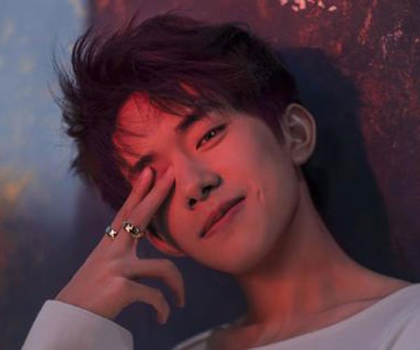 ����ǧ���ͺ����к����� ����С��ĺ�����ǰ��