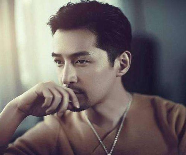 ����ǧ���ͺ����к����� ����С��ĺ�����ǰ��