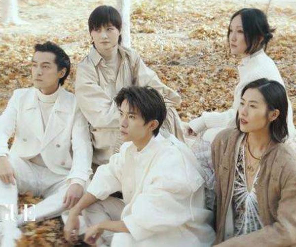 ����ǧ���ͺ����к����� ����С��ĺ�����ǰ��