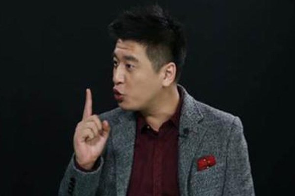 ֣�ݴ�ѧ������ѩ�� ѧУʱ���չ���������츳