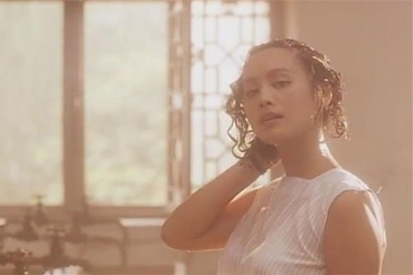 ����������õ�����ɾ���� ����ɫ���κδ�ʧӰ��