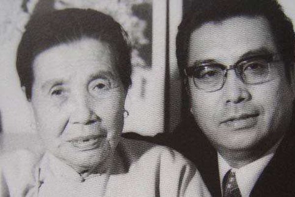 ��Ӣ��˫���¼�������� �����ŵڵ�С�㶼�Ǻ��԰���