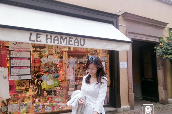 六点半球球的胸照 除了上半身就没有什么看头了吗