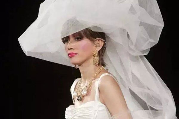 ÷�޷����һ���ݳ������һ�׸� �ݳ������;���ع�