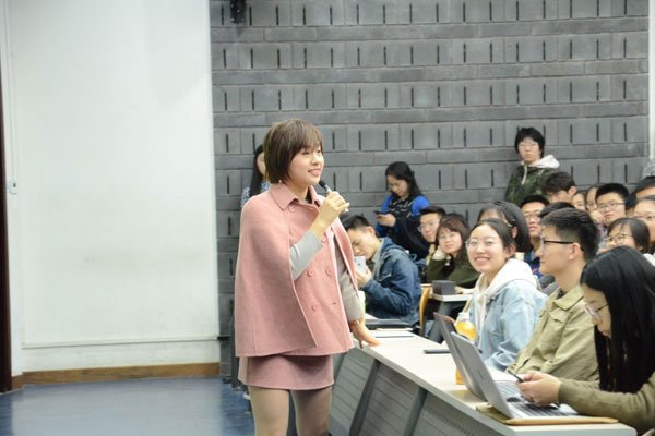 刘媛媛三本考上北大 成为人们视觉中新的励志故事