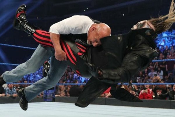 wwe����Ļ��Ǳ��� ���Ե������Ӿ�����