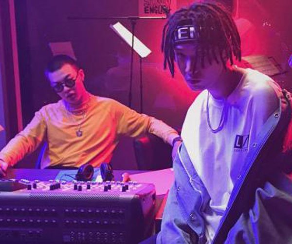 tizzyt˯����Ƭ ��ɧ�Ĺ������˳���