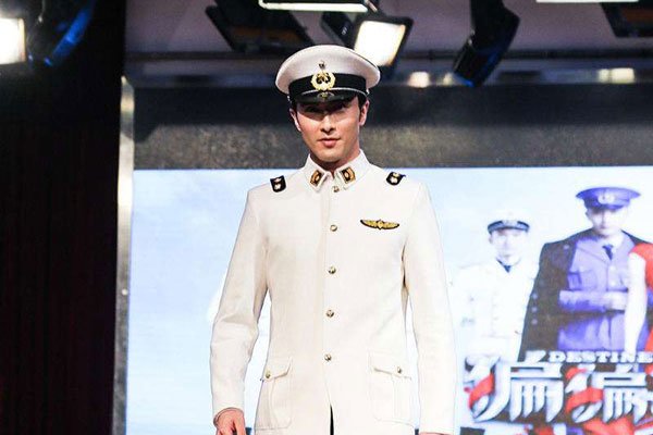 高伟光的老婆杨吟吟 不承认恋爱结婚就不用提了吧