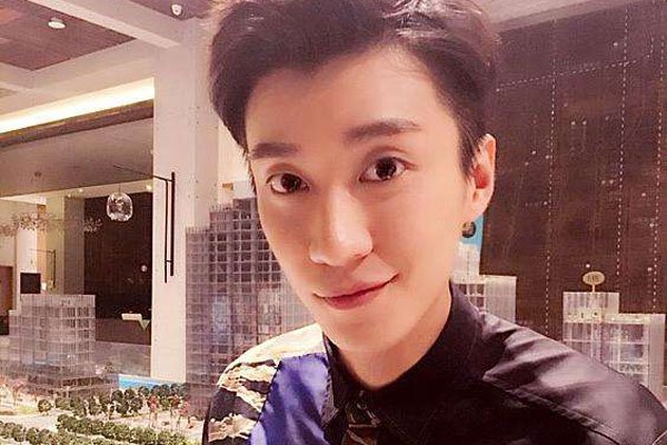 �����������ֵ���ͼƬ ������������˺۾����Բ�