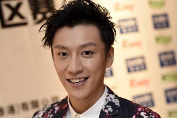 �����������ֵ���ͼƬ ������������˺۾����Բ�