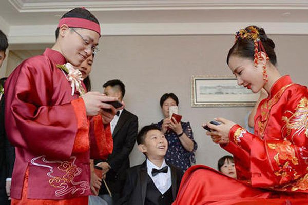 ��ܽ���ź�������ô��ʶ�� ��������Ϊϲ����Ϸ��дС˵��