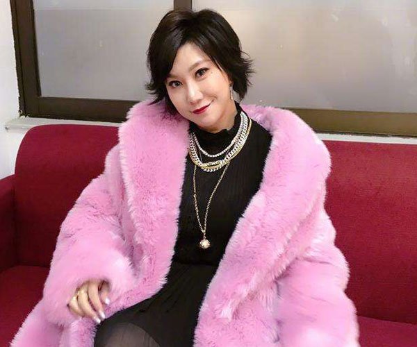 �������������ݵ���˭ ���۽�ɫ��С������Ŭ��