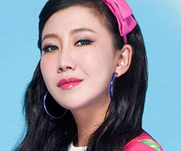 �������������ݵ���˭ ���۽�ɫ��С������Ŭ��