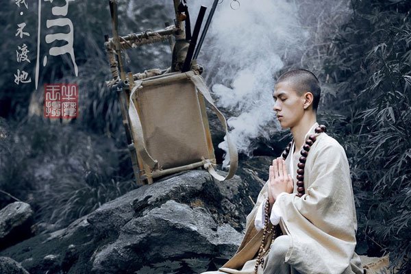 渡我不渡她原唱歌词 声音沧桑不觉得很感人