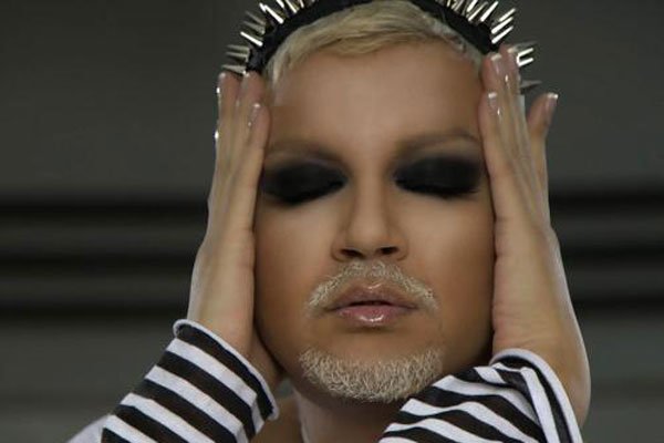 azisΪʲô�������� ͬ����ΪʲôȢ��һ��Ů��