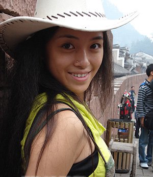 �򵤵��������ϼ�� �μӿ���Ů�����򵤵���˭