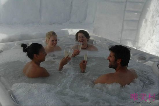 ��˹��Ħ�˷������� �����Ӵ���Ů�˹�����