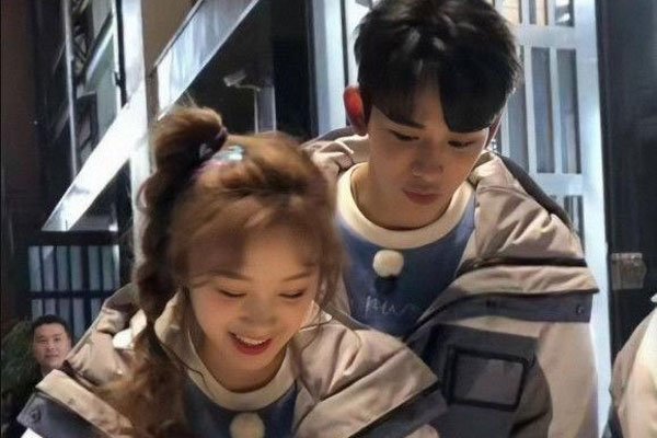 宋雨琦和黄旭熙亲吻是真的吗 俩人怎么能这么有缘分呢