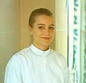 ���¿����������Ӱ�����˭ ���¿�����ѩ����ʲô��ϵ