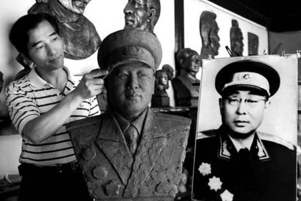 ���ʲô���� ���үү�Ǿ����𵽵���˭