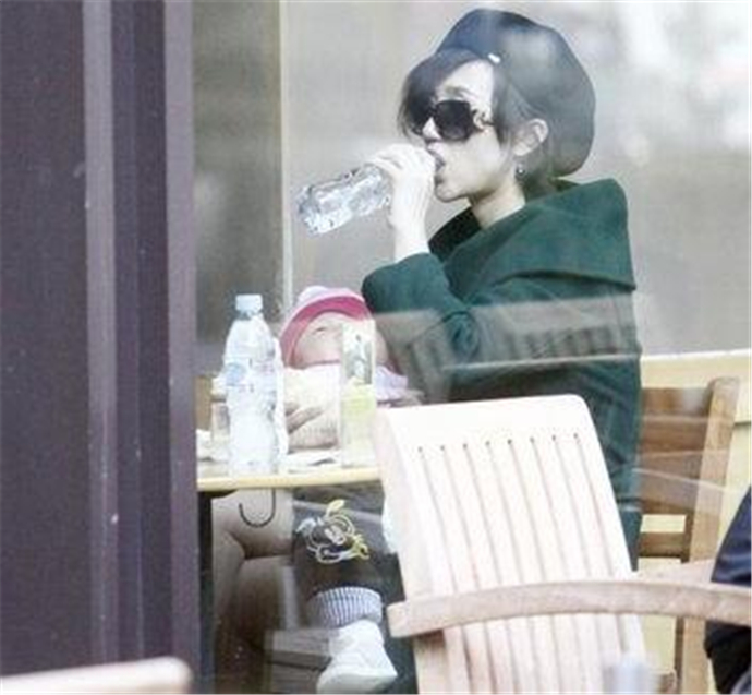 ���䵱�ڸ�����ι�� ���侹Ȼ�����ˣ�