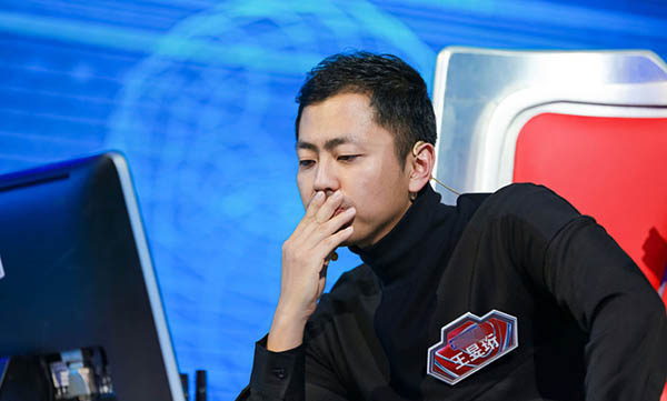 ���������Ÿ������� �������ǰ����˭��